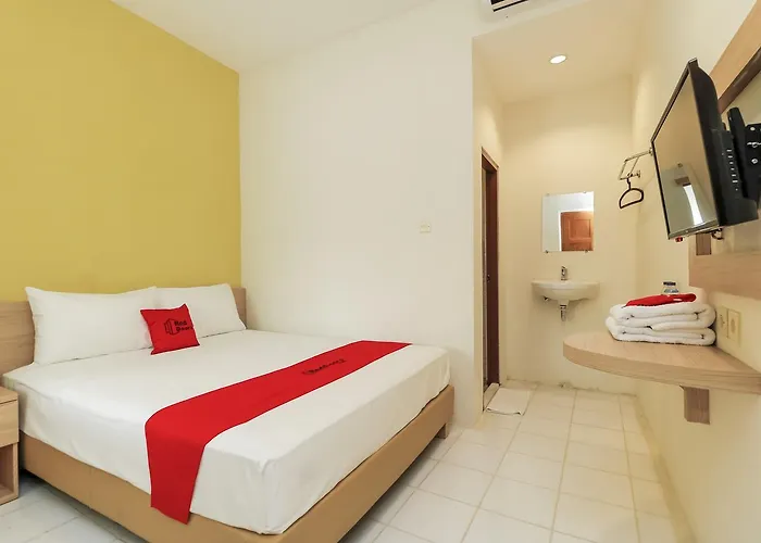 Reddoorz Plus @ Slamet Riyadi Surakarta 